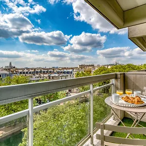 Beautiful Panoramic Terraced In , Paris France