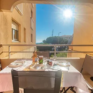 Le Capitole-9 , Fréjus France